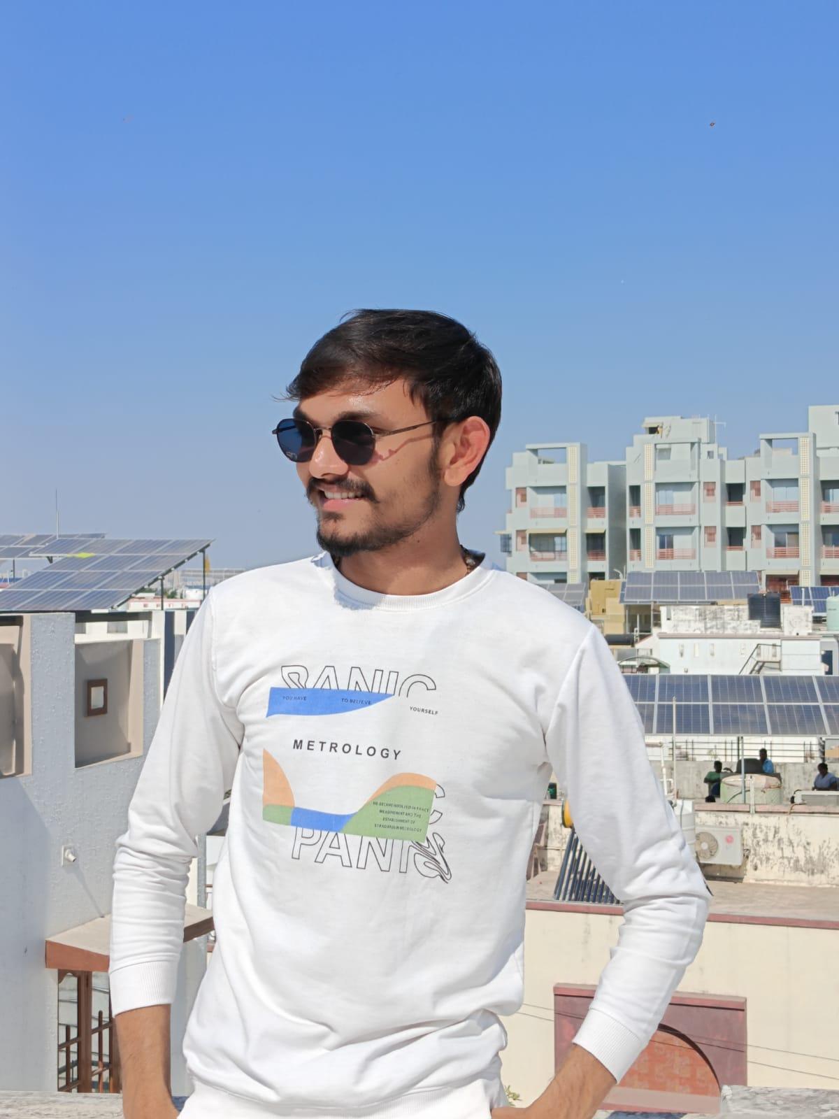 Gujarati Calendar 2025 : New Year Festivals, Shubh Muhurta and Choghadia